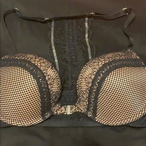 Victoria’s Secret Very Sexy front close push up